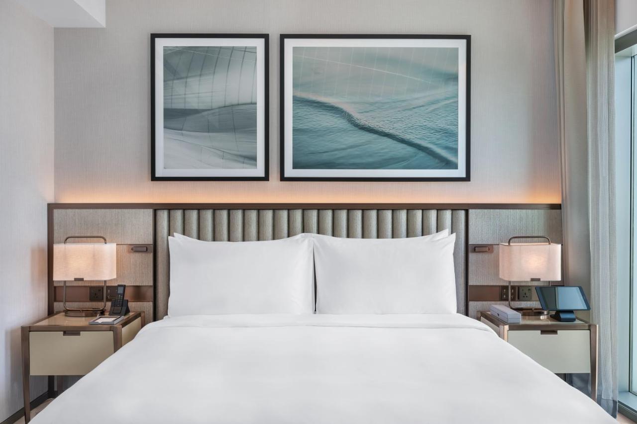 Address Creek Harbour Hotel Dubai Eksteriør billede A guest room at the Hilton Garden Inn