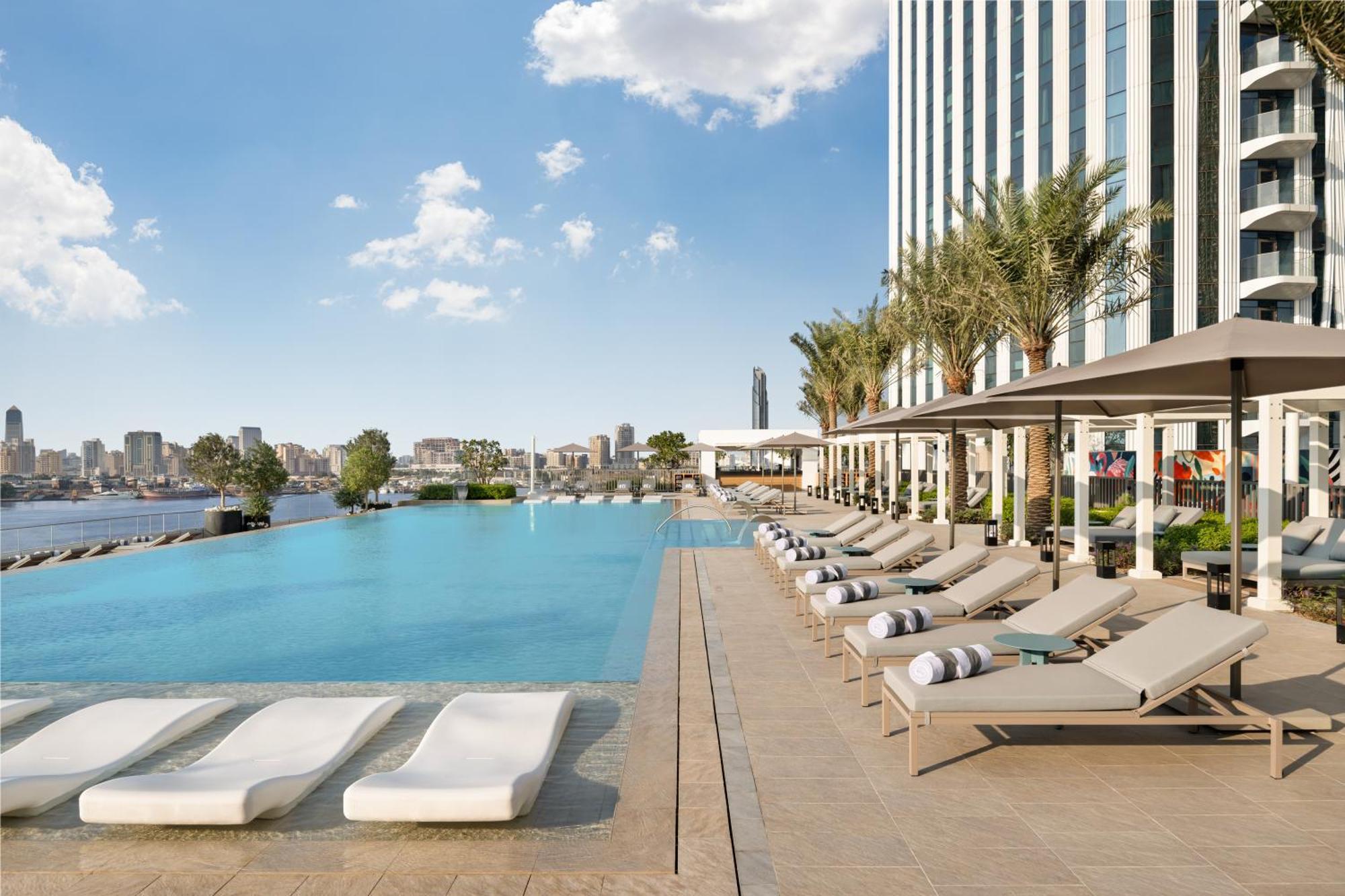 Address Creek Harbour Hotel Dubai Eksteriør billede The swimming pool at the hotel